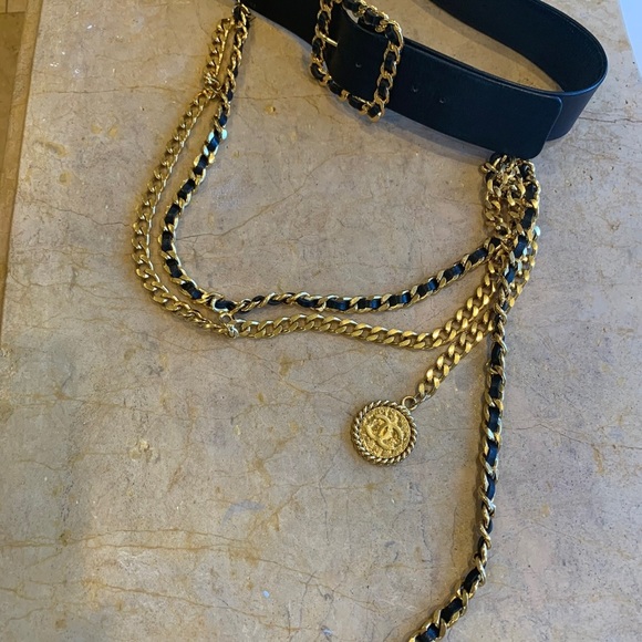 CHANEL RUNWAY LEATHER TRIPLE CHAIN BELT - Picture 2 of 4